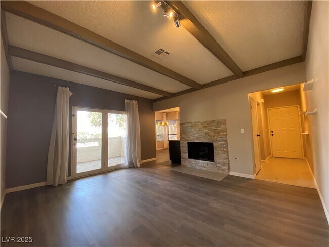 Foto del edificio - 2643 Red Rock St