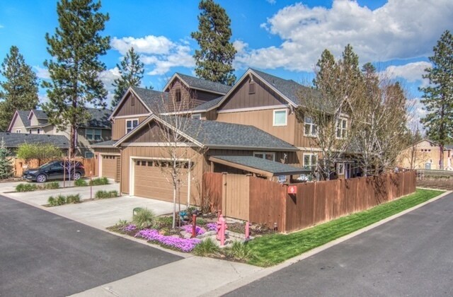Foto principal - Beautiful 4-Bdr Craftsman with Mt. Views i...