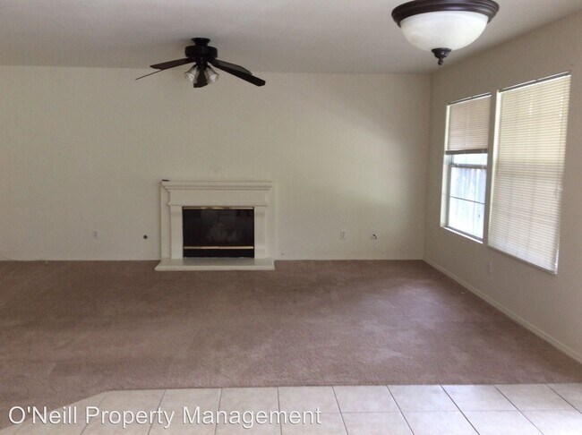 Building Photo - 4 br, 3 bath House - 4245 Papago St.