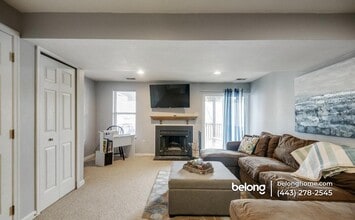 Building Photo - 1152 Oakmoor Ct