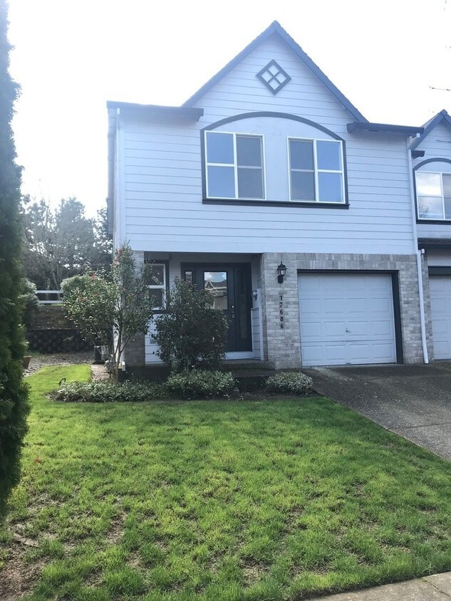 Primary Photo - 17686 SW Heatherwood Ln