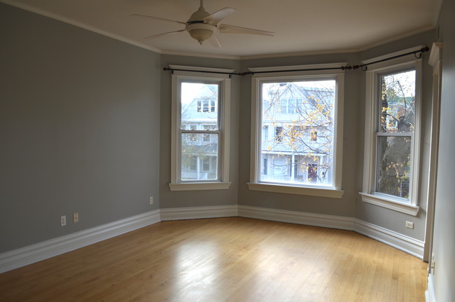 Sala de estar - 3643 N Hoyne Ave