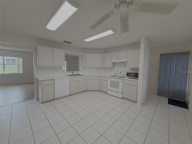 Foto del edificio - 9794 SW 96th St