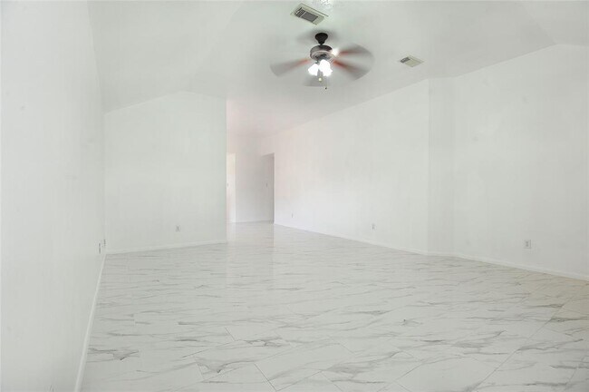 Foto del edificio - 7103 Bryton Park Dr