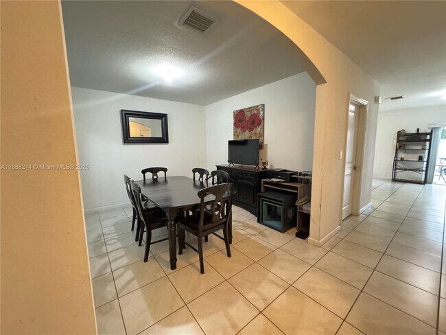 Foto del edificio - 29380 SW 143rd Pl