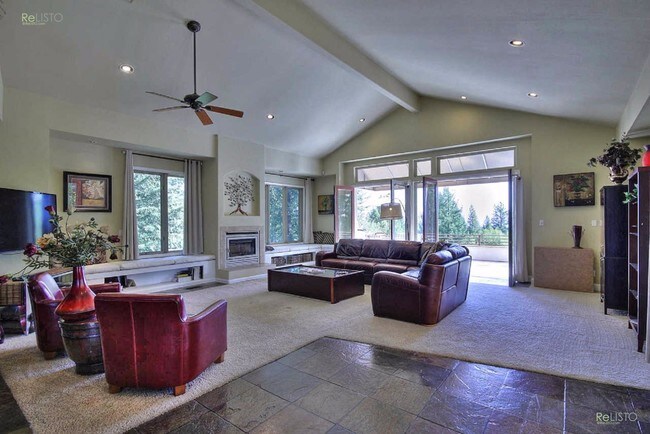 Foto del edificio - 140 Marigold Ln