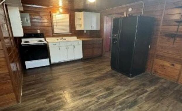 Foto del edificio - 405 N Burleson St