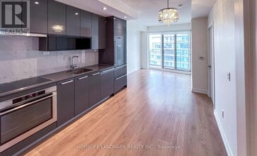 Building Photo - 117 McMahon Dr