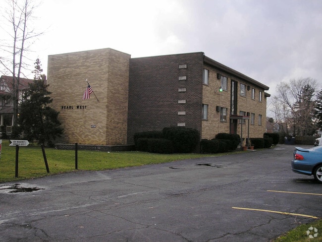 Building Photo - Pearl West