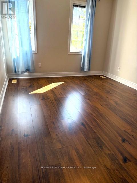 Photo du bâtiment - 1063 Warby Trail