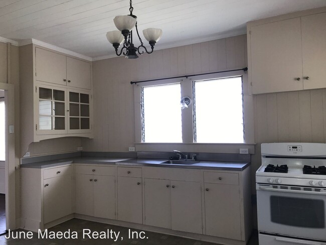 Building Photo - 3 br, 1 bath House - 1711 Kealia Dr