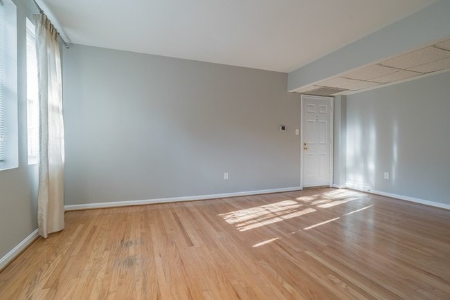 Building Photo - 2007 Key Blvd