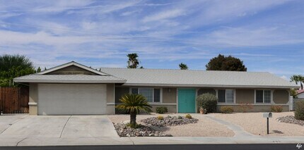 Building Photo - 466 E Molino Rd