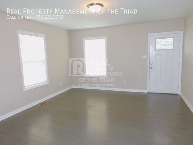 Building Photo - Updated 3 bed/2 bath bungalow in High Point