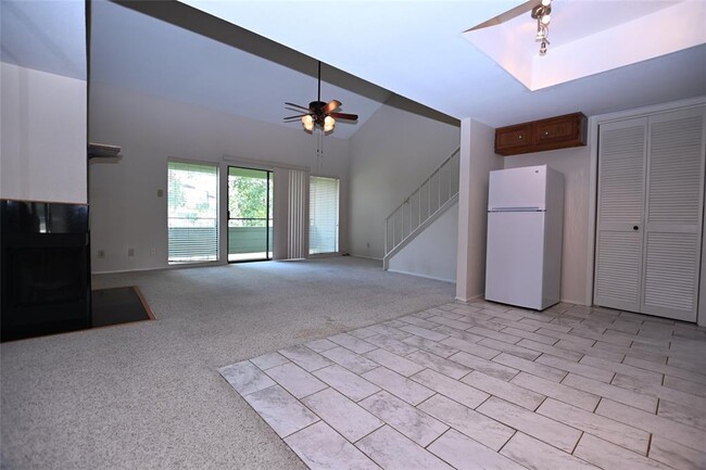 Foto del edificio - 14777 Wunderlich Dr