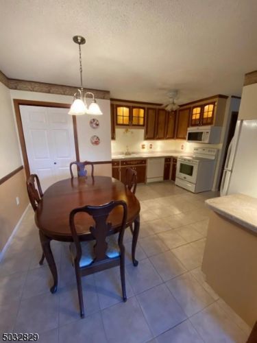 Foto del edificio - 142 Heritage Ln