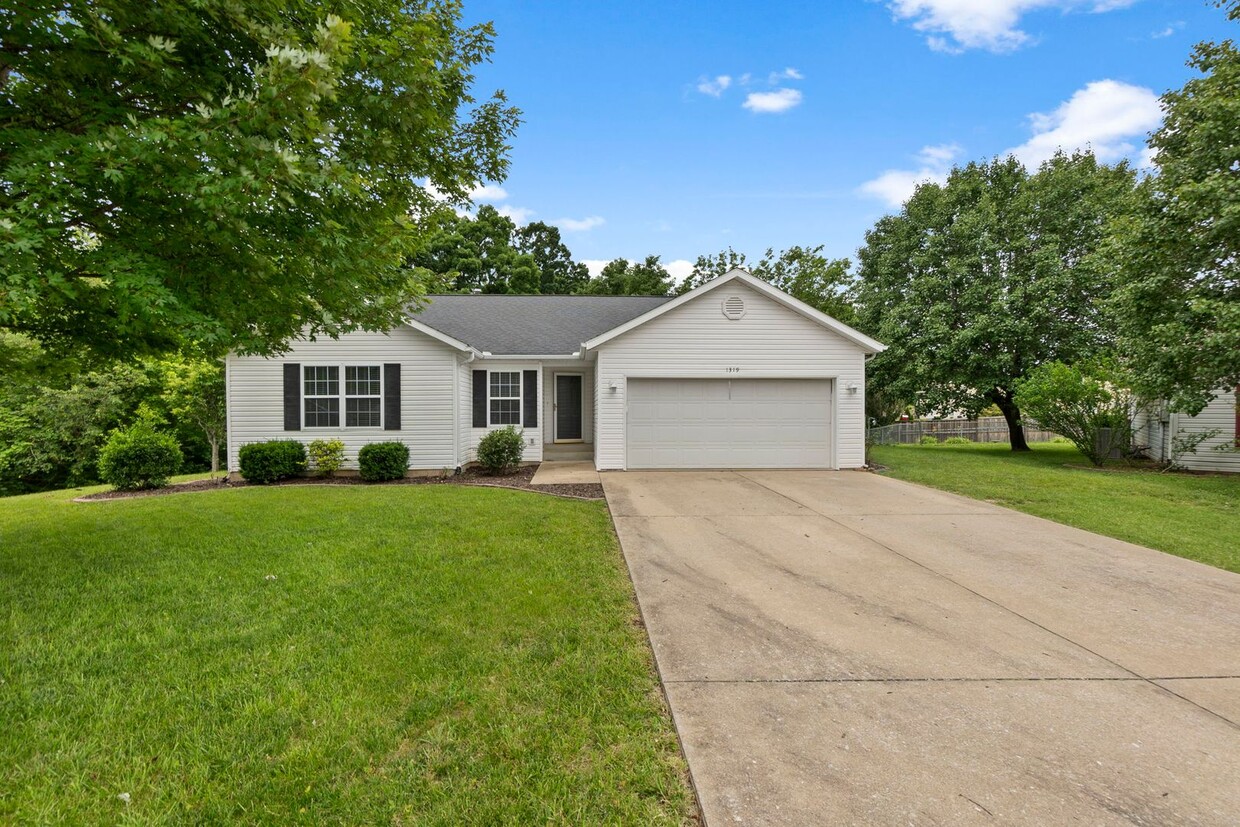 Primary Photo - Charming House in Cape Girardeau