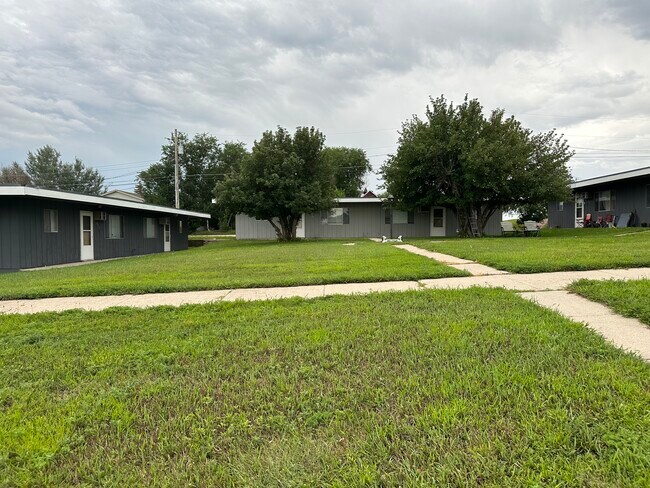 Building Photo - 211 E Nowlin St