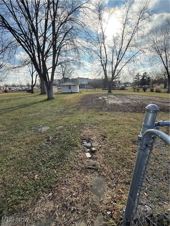 Building Photo - 964 Country Club Dr