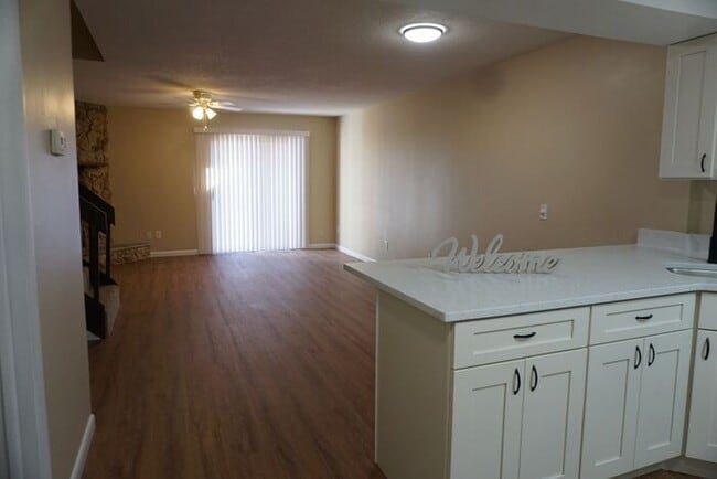 Photo - 2 Bedroom 2.5 Bath Mandarin Townhome