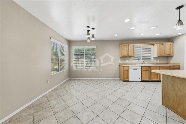 Building Photo - 4056 E Constitution Ct