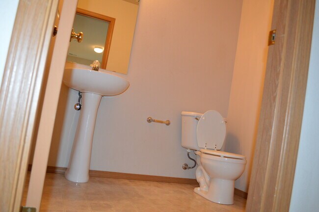 Foto del edificio - 1769 Cadborough Ln