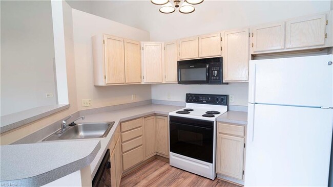 Foto del edificio - 1432 Buckingham Gate Blvd