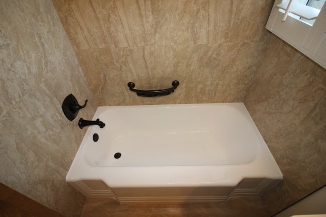 Building Photo - 3 bedroom in Beverly Hills CA 90212