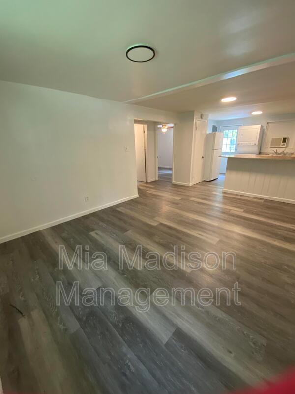 Foto del edificio - 1511 E 33rd St