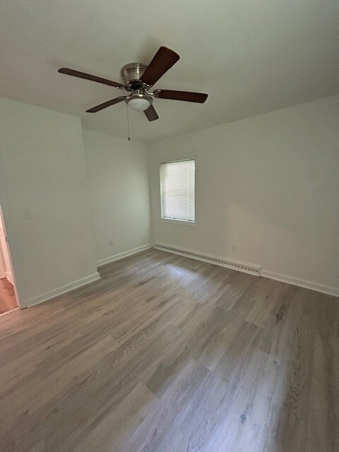 Foto del edificio - 555 Pine St NE