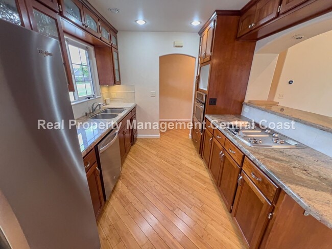 Building Photo - AVAILABLE NOW - Nice Home Near Laguna Lake...