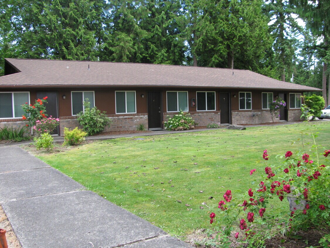 Foto principal - 11011 66th Ave E