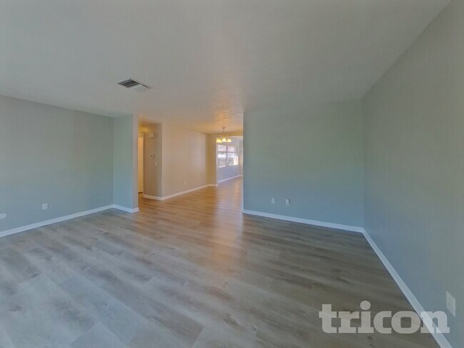 Foto del edificio - 2034 Brampton Rd