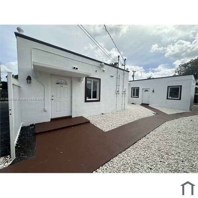 Building Photo - 1136 NW 55th St