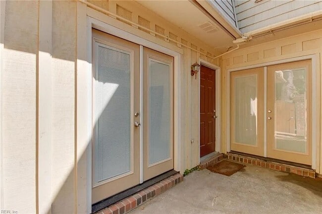 Building Photo - 2 Bed Beach Property For Rent
