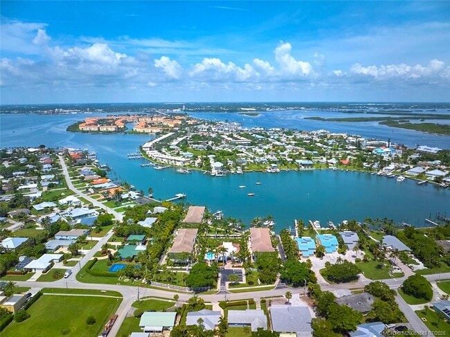 Foto del edificio - 1577 Bow Line Rd