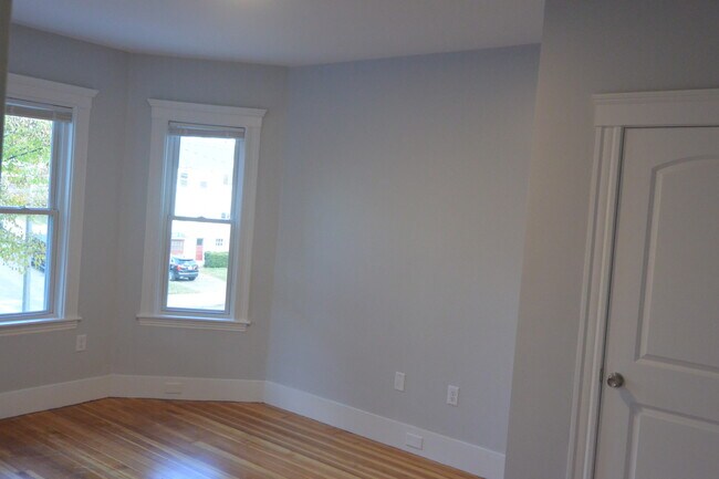 Building Photo - 54 Tremont St