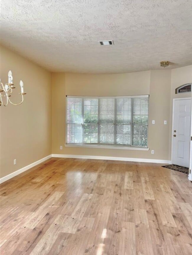 Foto del edificio - 6122 Sandy Valley Dr