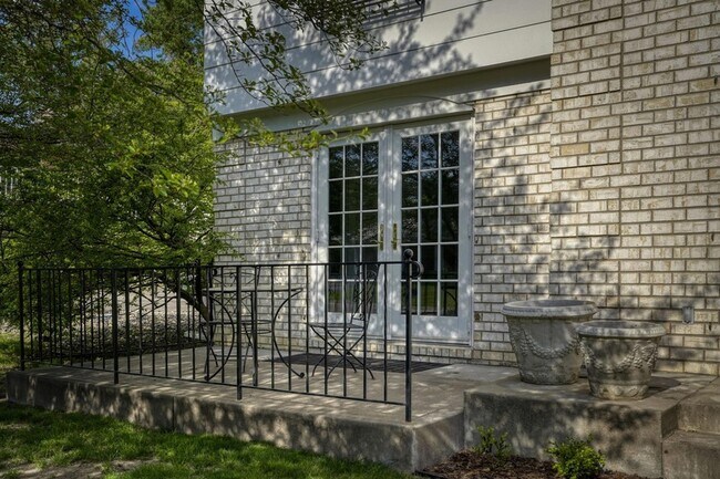 Foto del edificio - 5721 Londonderry Rd