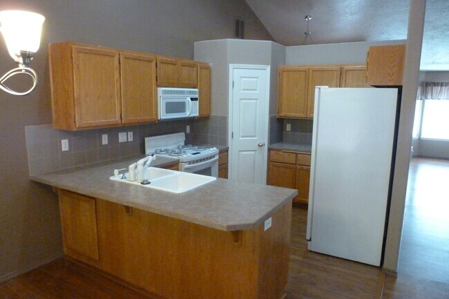 Foto del edificio - 5456 Monterey Dr SE