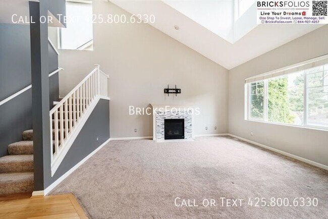 Foto del edificio - Spacious Home For Rent in Crosswater, Lake...