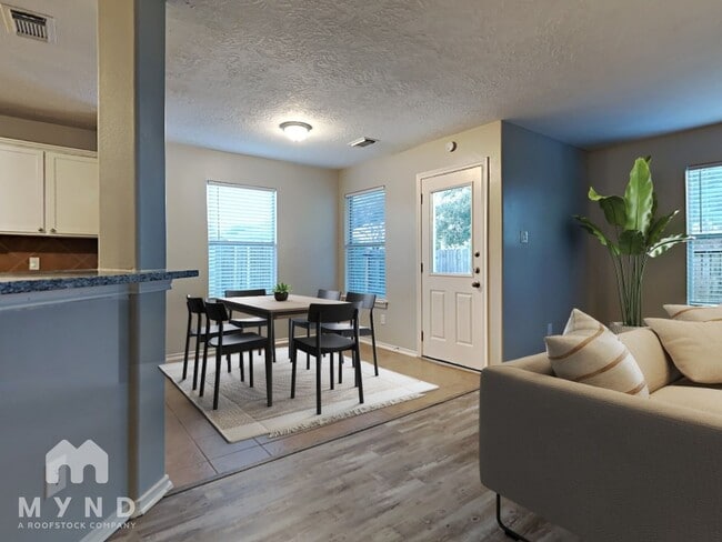Foto del edificio - 10507 Scenic Cove Ct