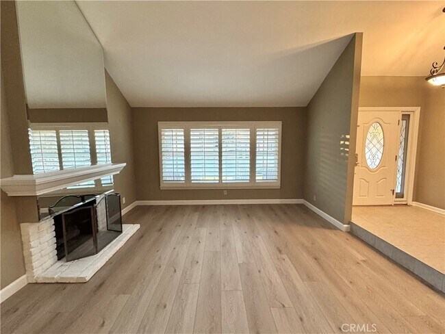 Foto del edificio - 6951 Lawn Haven Dr