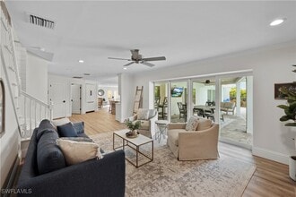 Building Photo - 4611 Crayton Rd Building Photo - 4611 Crayton Rd