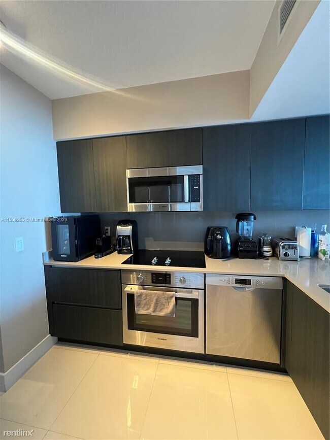 Foto del edificio - 3 br, 2 bath House - 335 S Biscayne Blvd A...