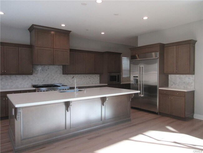 Building Photo - 20601 Hummingbird Ct