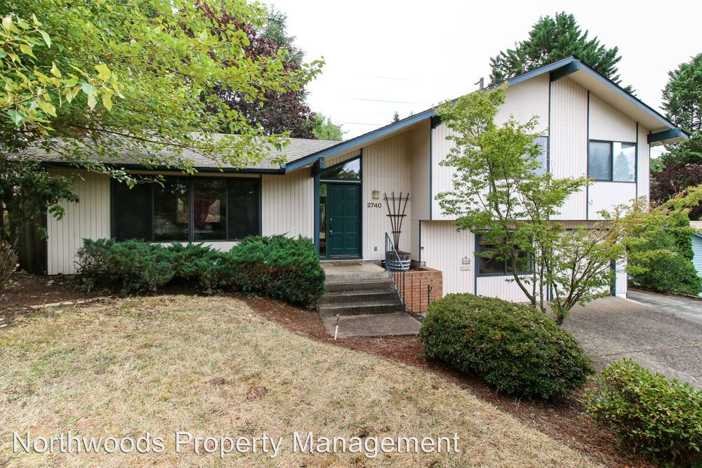 3 br, 2.5 bath House 2740 Fillmore St. House Rental in Eugene, OR