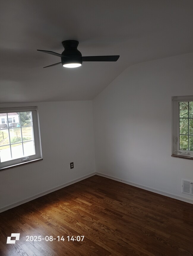 Building Photo - 5115 Daube Dr
