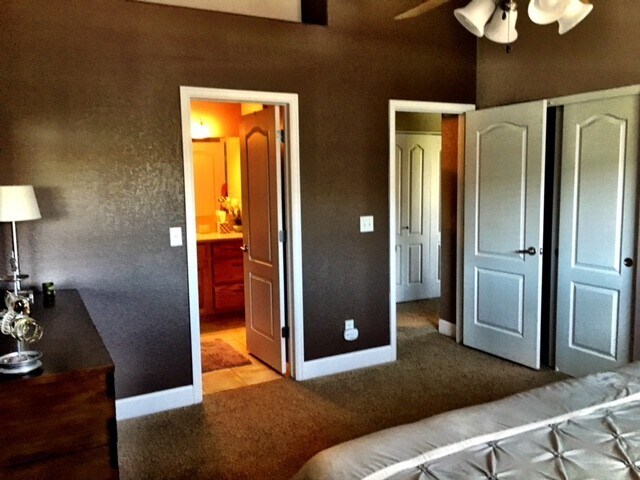 Foto del edificio - Beautiful 1-Bedroom with Balcony & Garage
