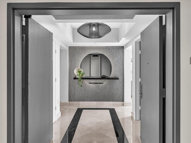 Building Photo - 1600 S Ocean Blvd